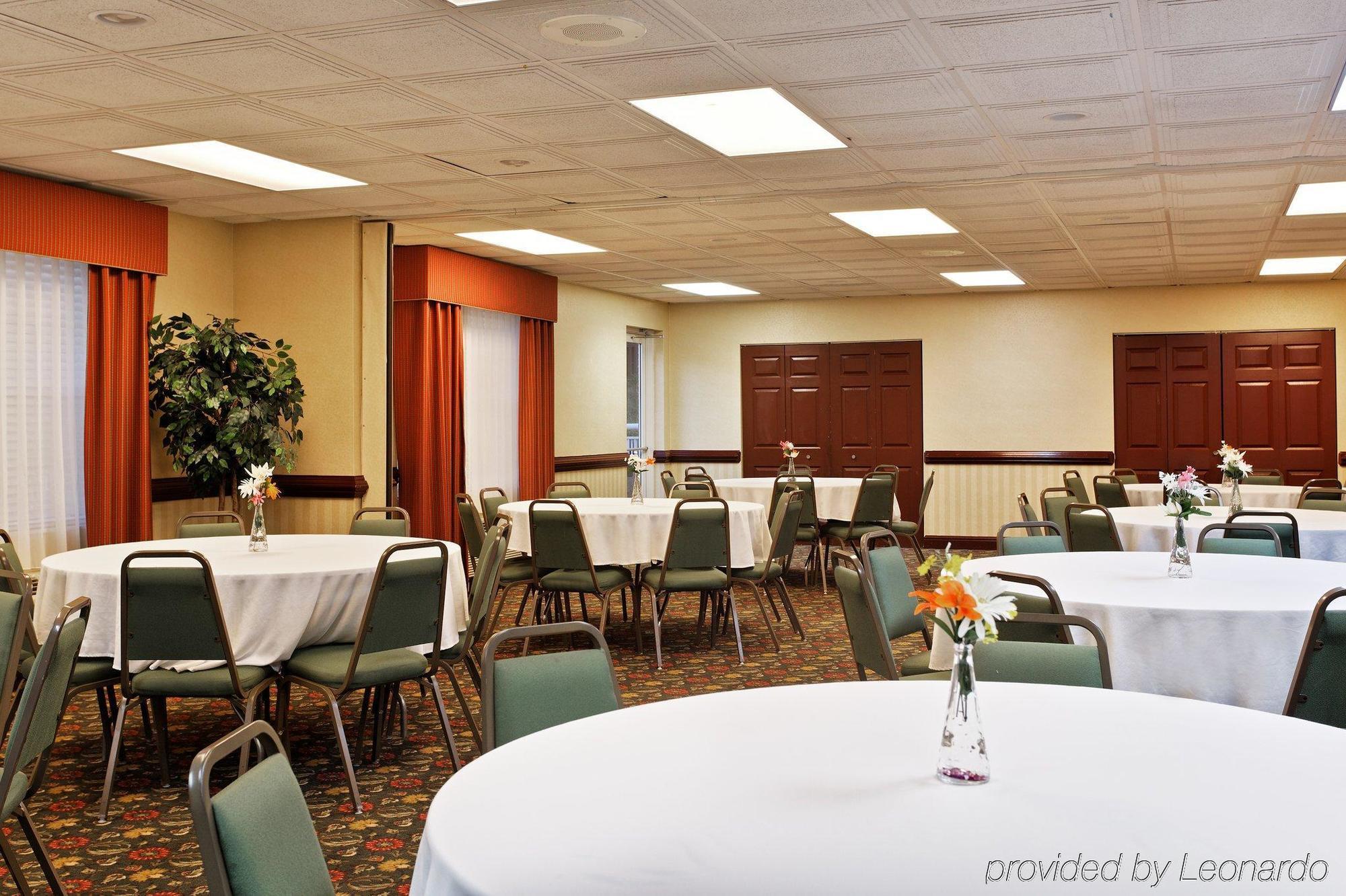 Country Inn & Suites By Radisson, Charlotte University Place, Nc ภายนอก รูปภาพ